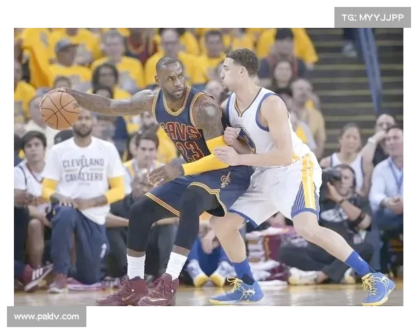 精彩瞬间回顾:NBA赛季经典对决与球队风采全面分析 精彩瞬间回顾:NBA赛季经典对决与球队风采全面分析